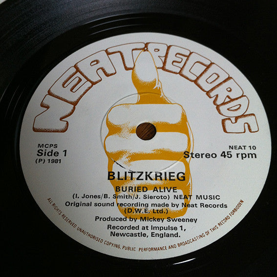 Blitzkrieg (5) : Buried Alive c/w Blitzkrieg (7", Single)